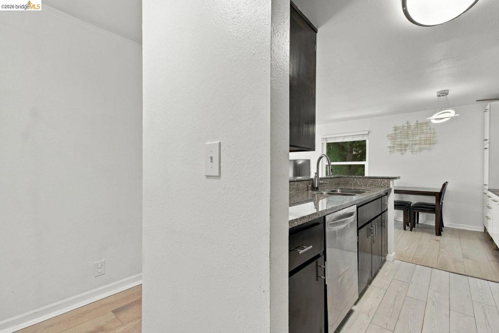 Properties 1 1751 Liberty St 105