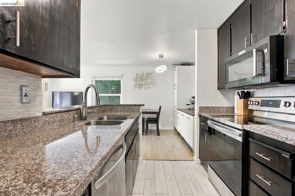 Properties 4 1751 Liberty St 105