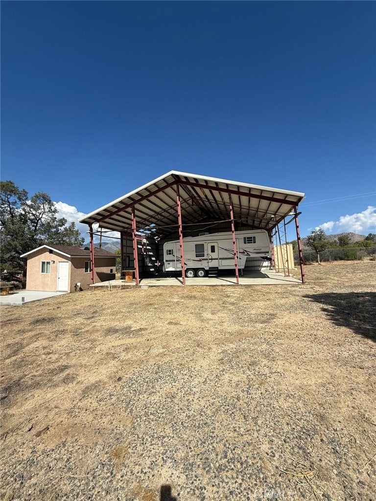 62525 Pinyon Drive