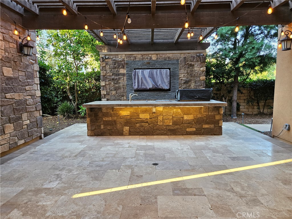 HEIGHTS (BKHTS) - Residential Lease