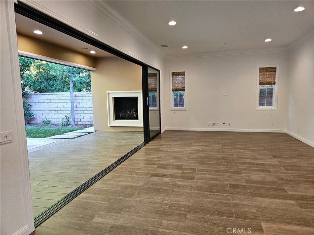 HEIGHTS (BKHTS) - Residential Lease