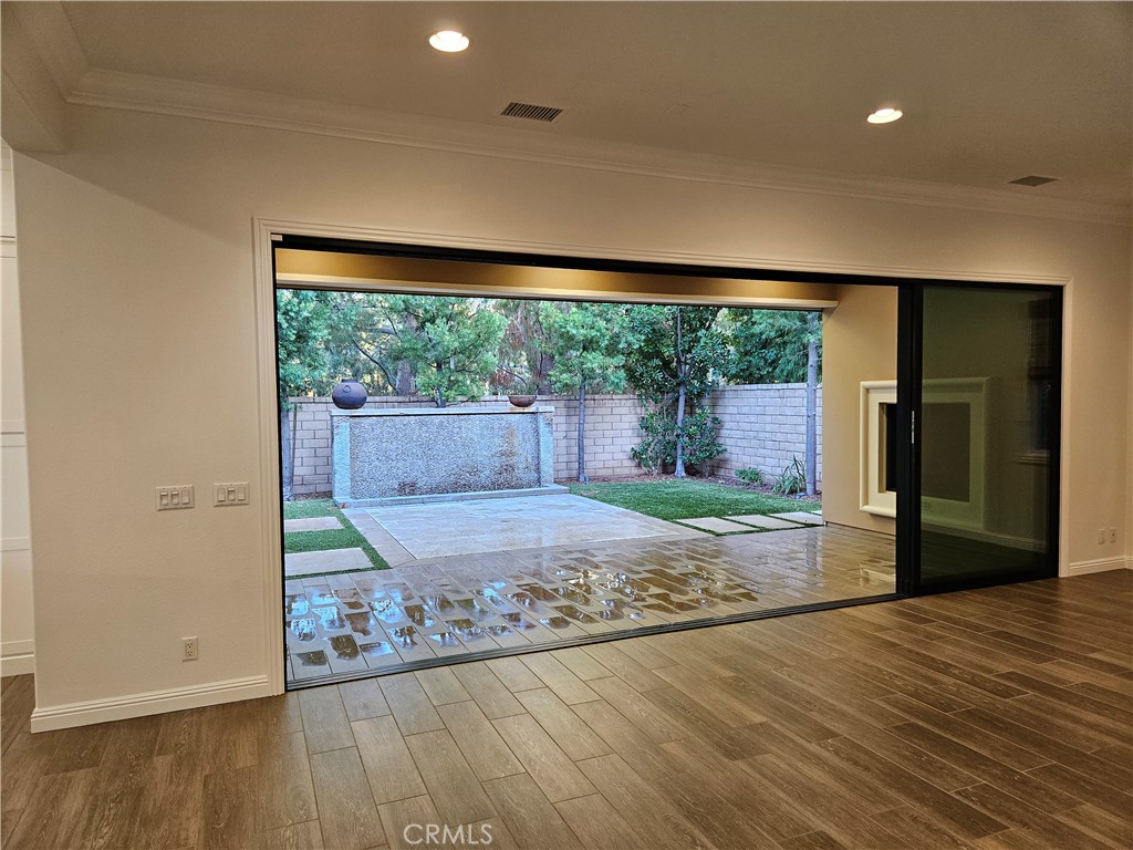 HEIGHTS (BKHTS) - Residential Lease