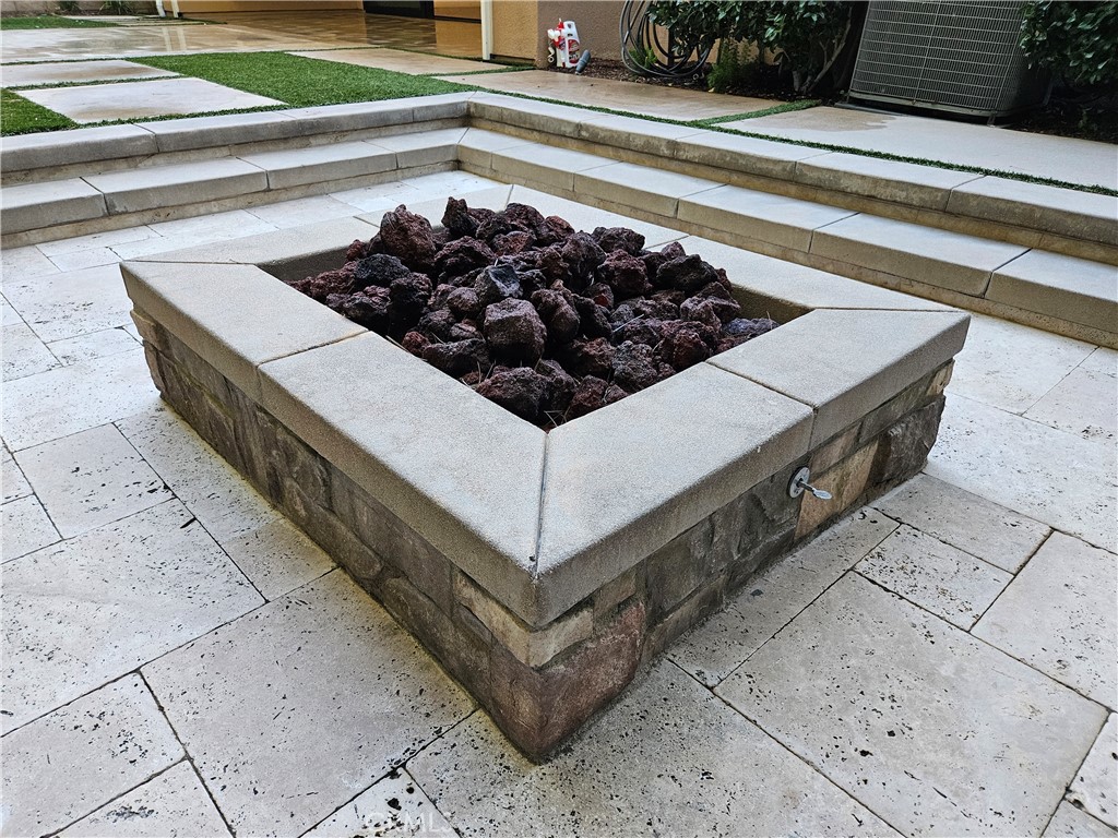 HEIGHTS (BKHTS) - Residential Lease