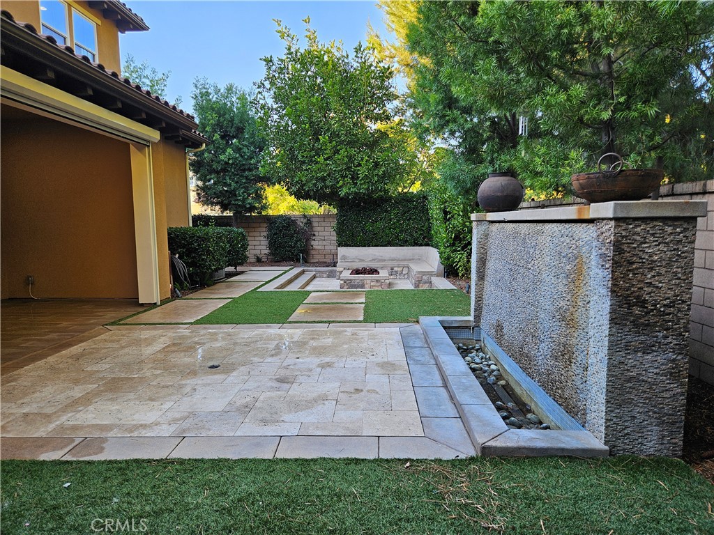 HEIGHTS (BKHTS) - Residential Lease