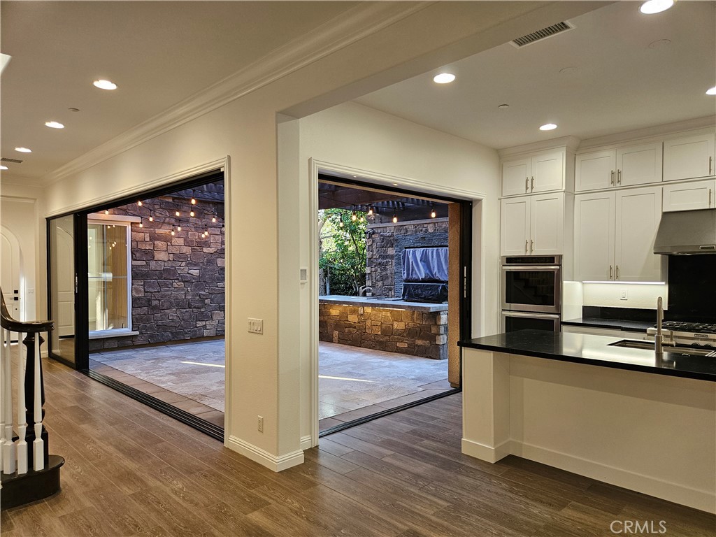 HEIGHTS (BKHTS) - Residential Lease