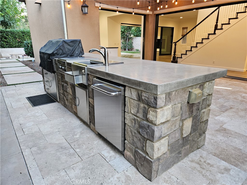 HEIGHTS (BKHTS) - Residential Lease