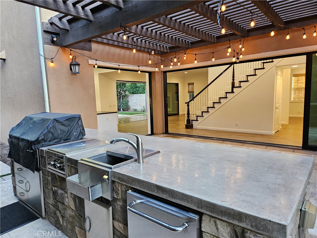 HEIGHTS (BKHTS) - Residential Lease