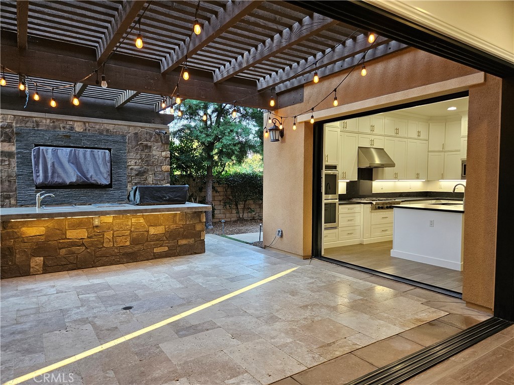 HEIGHTS (BKHTS) - Residential Lease