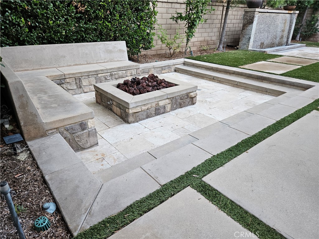 HEIGHTS (BKHTS) - Residential Lease