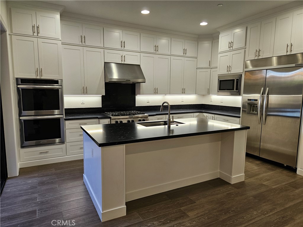 HEIGHTS (BKHTS) - Residential Lease