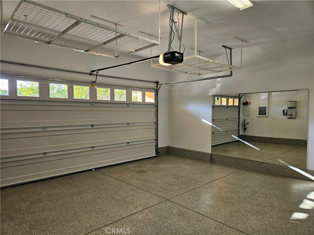 HEIGHTS (BKHTS) - Residential Lease