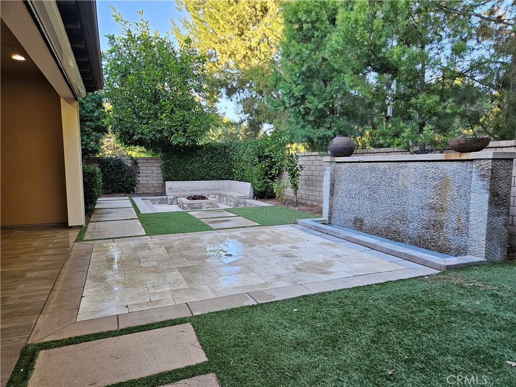 HEIGHTS (BKHTS) - Residential Lease