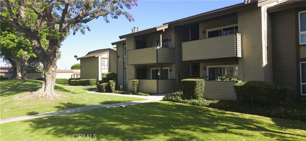 6351 Riverside