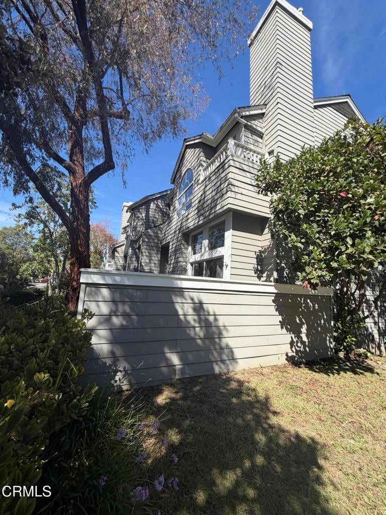 1044 Gilbert Lane