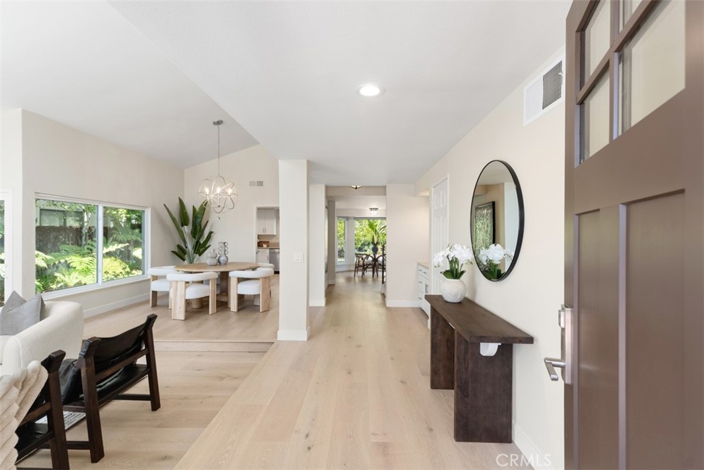 17 Silver Crescent