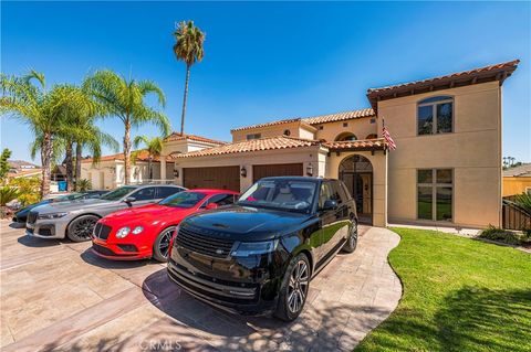 22166 W San Joaquin Drive W Canyon Lake CA 92587