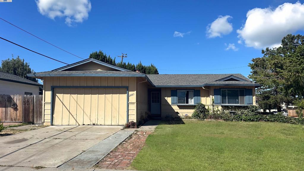 Excellent opportunity to refresh this 3-bed, 2-bath home on a desirable corner lot in San Jose’s Berryessa neighborhood. Set on a 6,099 SqFt lot with a private backyard, it’s moments to BART/VTA, Hwy 680/237/101, and nearby shopping, dining, and Berryessa Creek Park. Enjoy community amenities including a heated pool and BBQ area. Sold AS-IS—bring your vision and make it your own! Corner position offers added privacy, curb appeal, and strong long-term appreciation potential. Extra side-yard access and abundant natural light from the corner setting enhance livability and future possibilities.