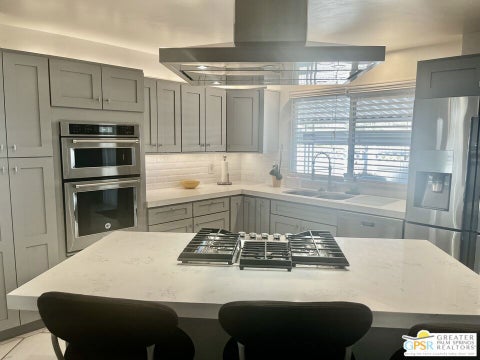 Photo of 381 Club Circle Drive, Palm Springs, CA 92264 (MLS # 26988493PS)