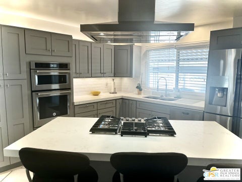 Photo of 381 Club Circle Drive, Palm Springs, CA 92264 (MLS # 26988493PS)