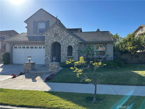 Photo of 253 Bellafonte Court, Camarillo, CA 93012 (MLS # SR26101710)