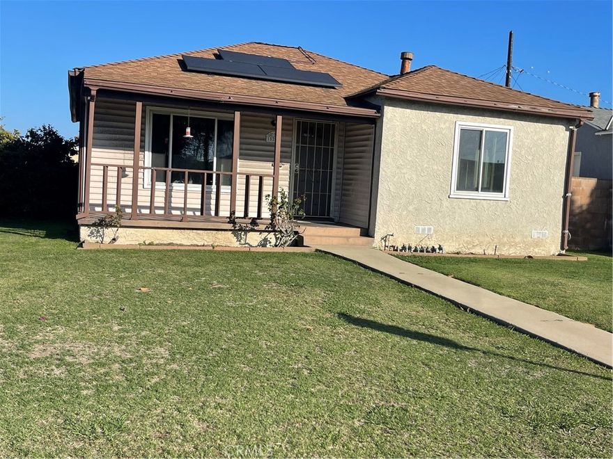 3 Bedroom, 1 Bath, in a great neighborhood.