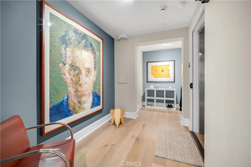 Calabasas, California 91302, United States, 2 Bedrooms Bedrooms, ,3 BathroomsBathrooms,Residential,Active,197681