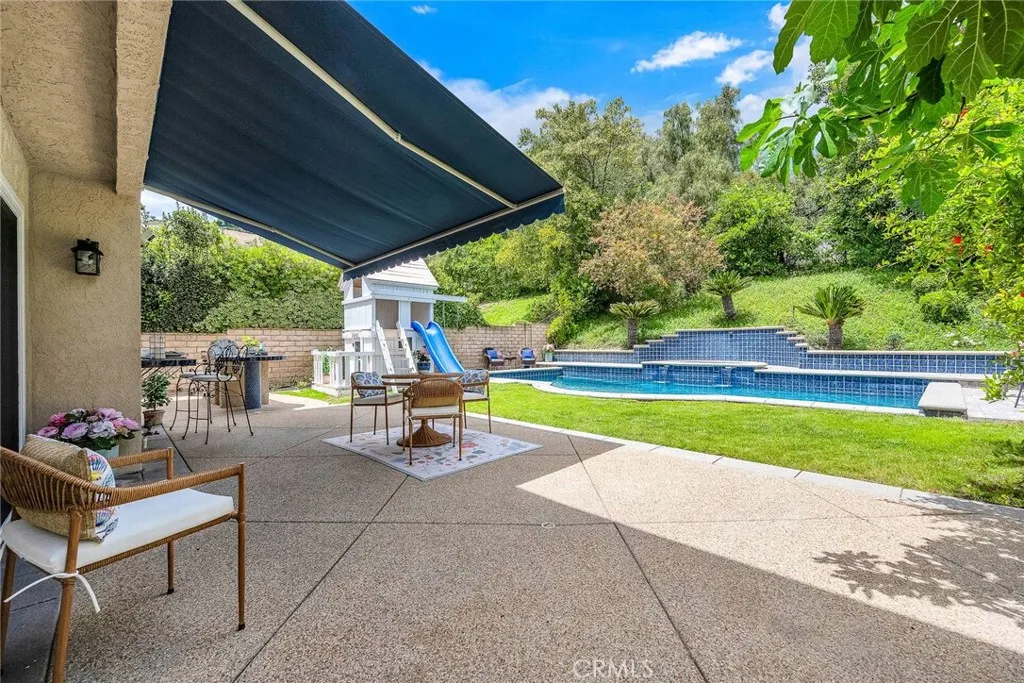 West Hills, California 91307, United States, 3 Bedrooms Bedrooms, ,3 BathroomsBathrooms,Residential,Active,173118