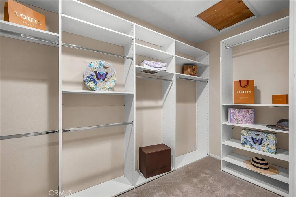 West Hills, California 91307, United States, 3 Bedrooms Bedrooms, ,3 BathroomsBathrooms,Residential,Active,173118