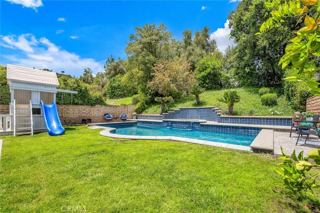 West Hills, California 91307, United States, 3 Bedrooms Bedrooms, ,3 BathroomsBathrooms,Residential,Active,173118