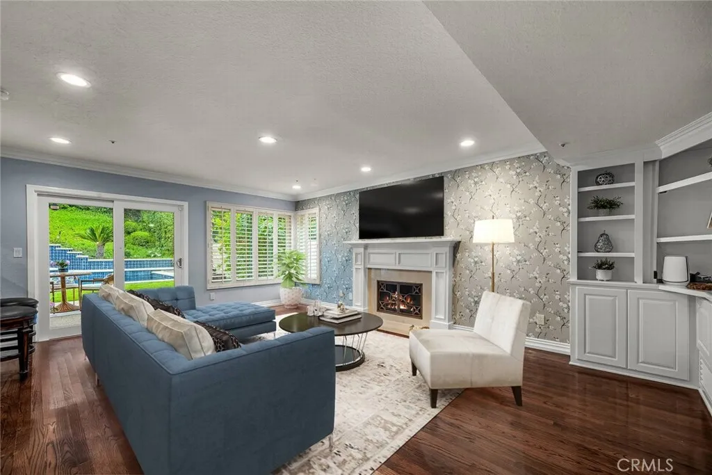 West Hills, California 91307, United States, 3 Bedrooms Bedrooms, ,3 BathroomsBathrooms,Residential,Active,173118