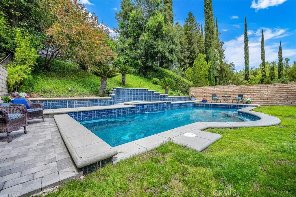 West Hills, California 91307, United States, 3 Bedrooms Bedrooms, ,3 BathroomsBathrooms,Residential,Active,173118