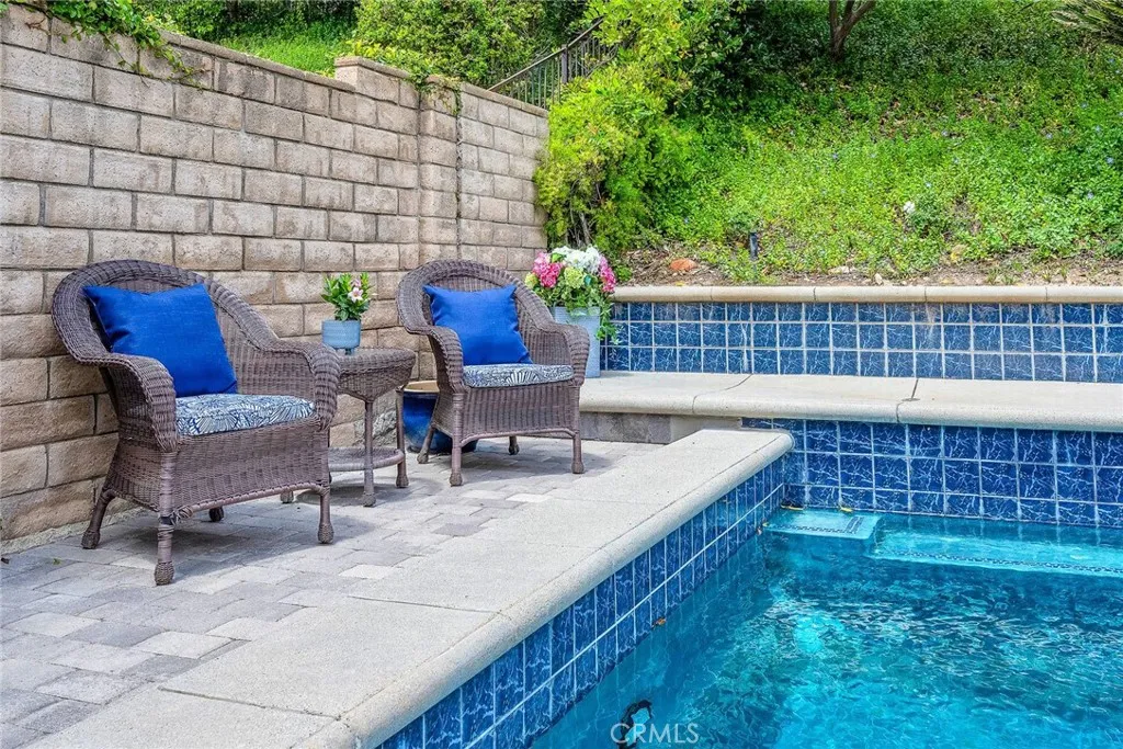 West Hills, California 91307, United States, 3 Bedrooms Bedrooms, ,3 BathroomsBathrooms,Residential,Active,173118