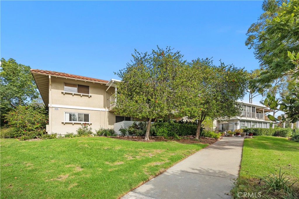 622 Avenida Sevilla B