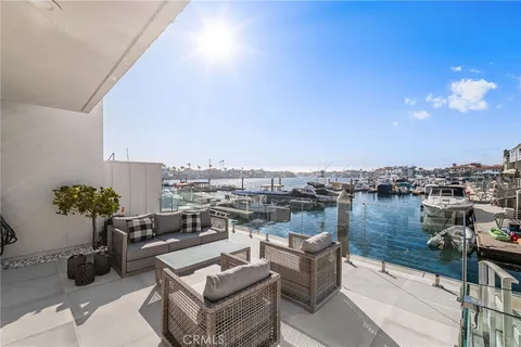 16435 Harbour Lane Unit 13, Huntington Beach, CA 92649 - MLS#: CV26022096