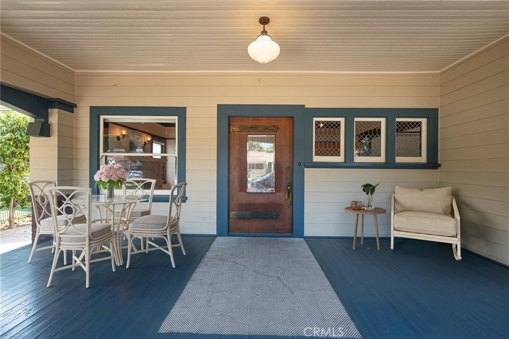 128 E Navilla Place