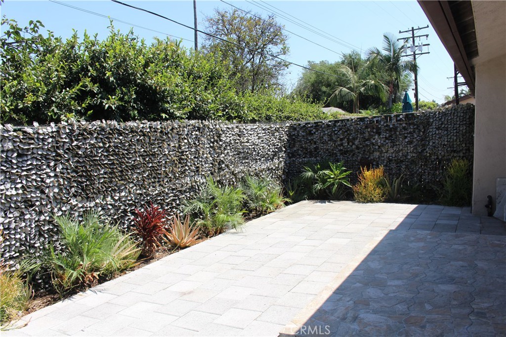 Wilshire Westmont - Residential