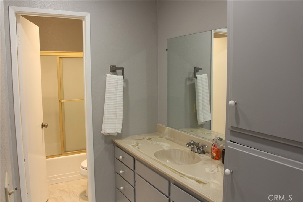 Wilshire Westmont - Residential