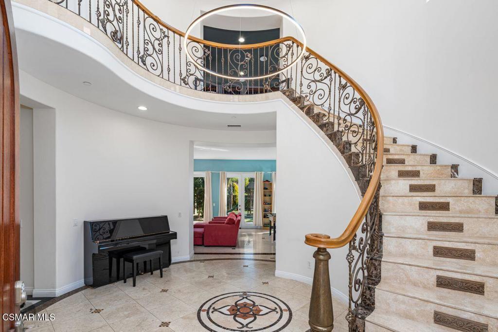 5492 Calarosa Ranch Road