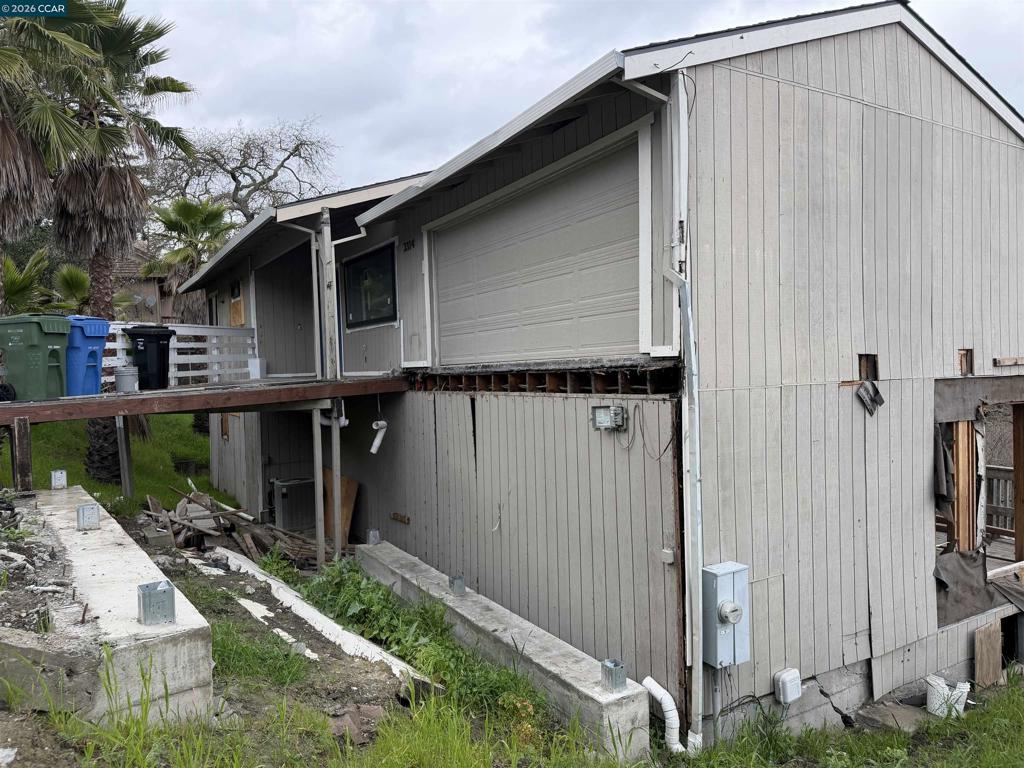 3314 3314 Woodview Dr