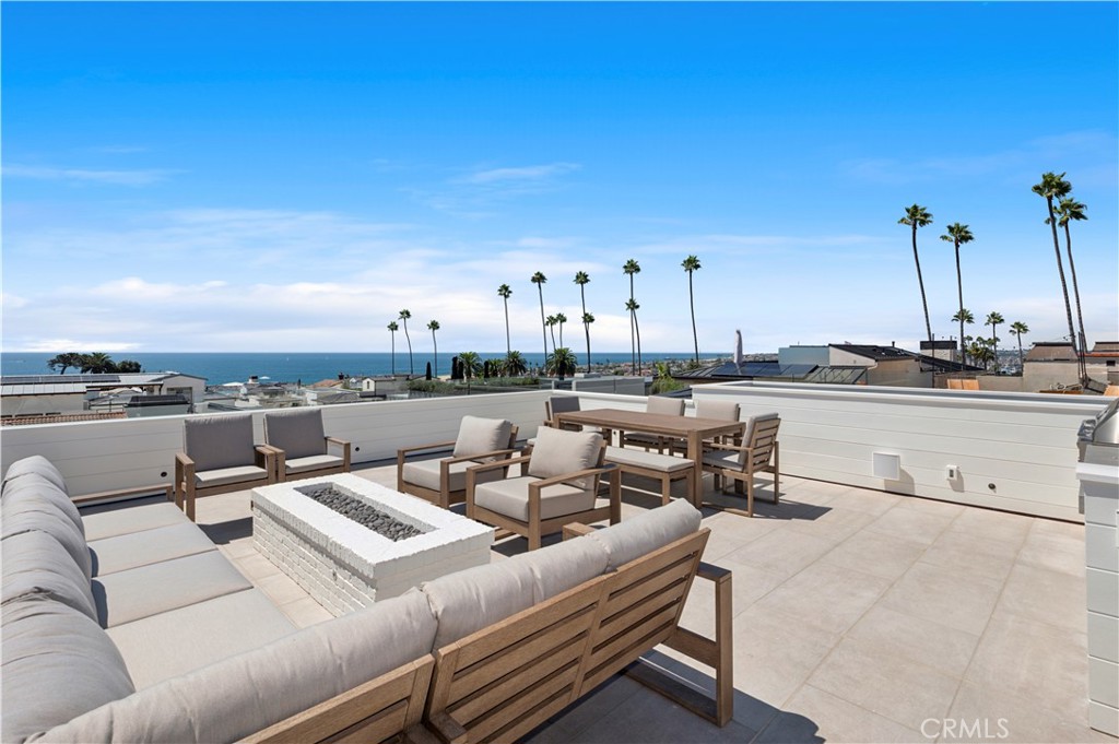 Corona del Mar South of PCH (CDMS) - Residential Lease