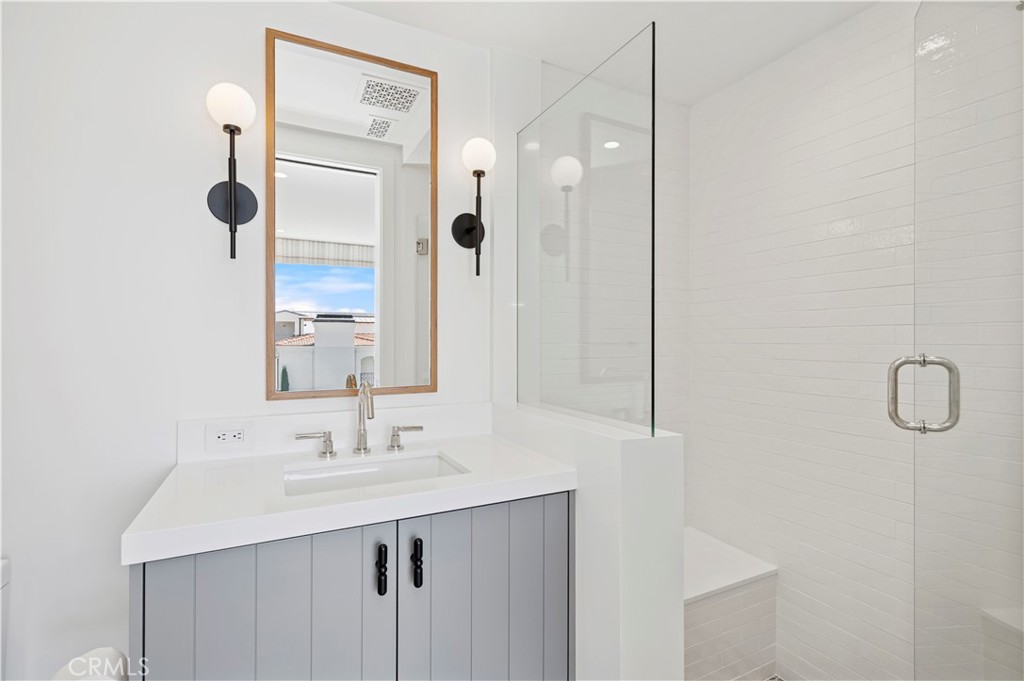 Corona del Mar South of PCH (CDMS) - Residential Lease