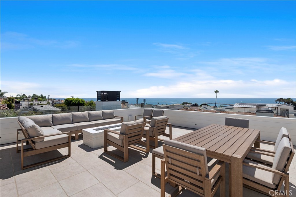 Corona del Mar South of PCH (CDMS) - Residential Lease