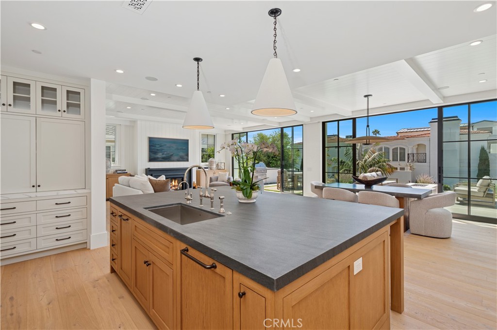 Corona del Mar South of PCH (CDMS) - Residential Lease