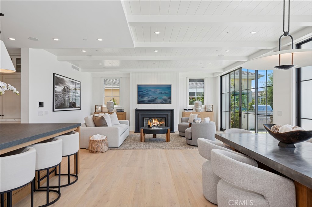 Corona del Mar South of PCH (CDMS) - Residential Lease