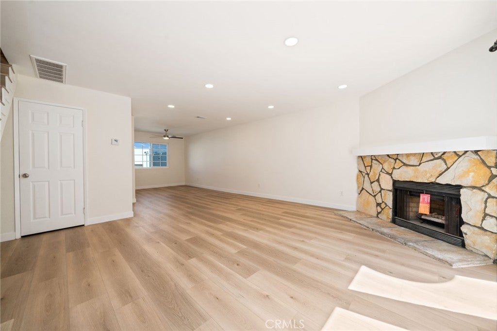 1419 W 179th 17