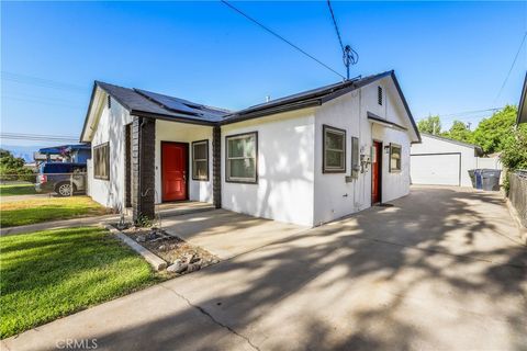 Photo of 1024 Lawton St, Redlands, CA 92374 (MLS # IV26028085)