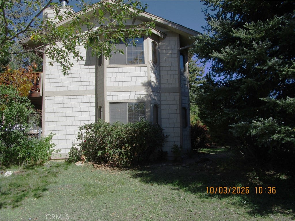 1102 W Fairway
