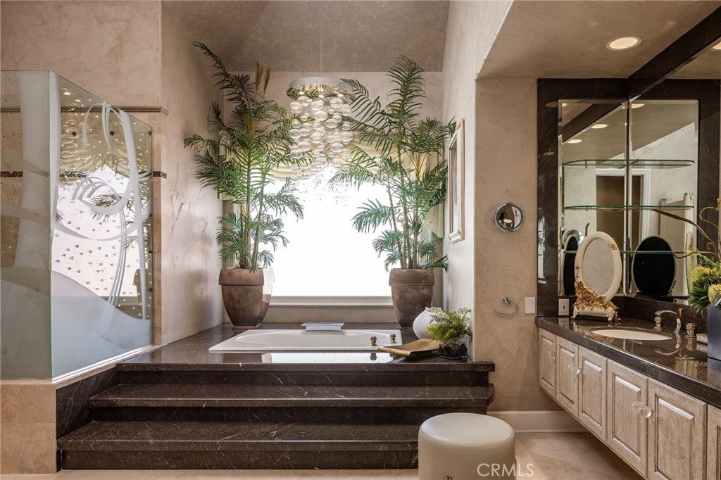 3 Weybridge Court, Newport Beach CA 92660 - Photo 21