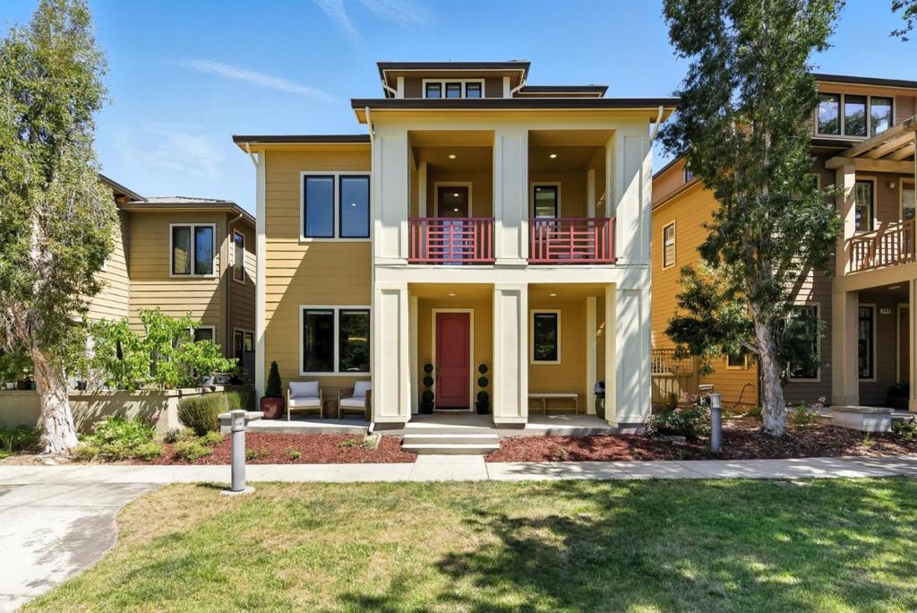 405 Spruce Lane
