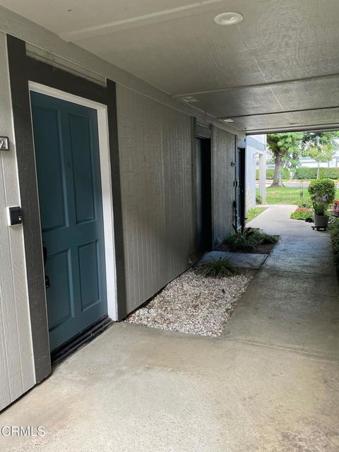 Photo of 6443 Stoney View Lane #2, Simi Valley, CA 93063 (MLS # V1-33072) Photo of 6443 Stoney View Lane #2, Simi Valley, CA 93063 (MLS # V1-33072)